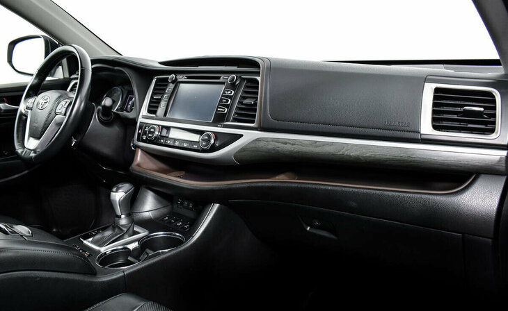 Toyota Highlander - Фото 8