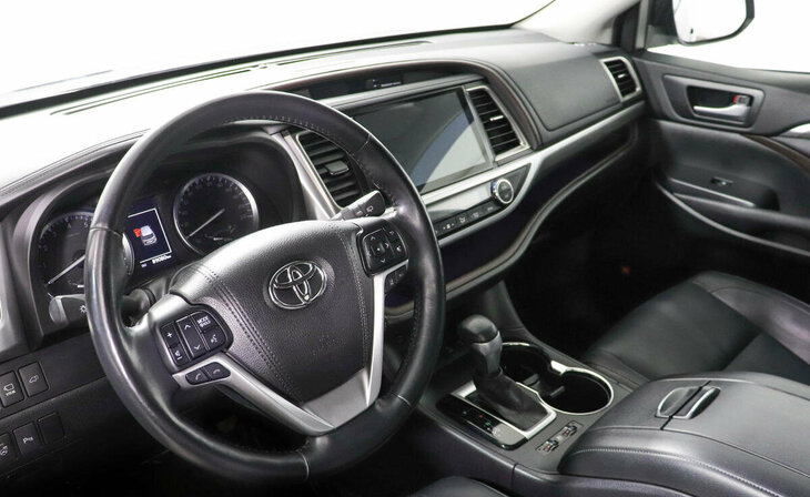 Toyota Highlander - Фото 7