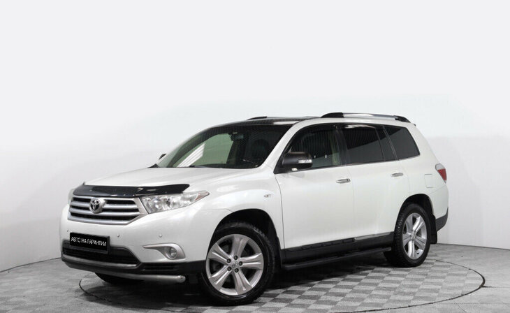 Toyota Highlander - Фото 0
