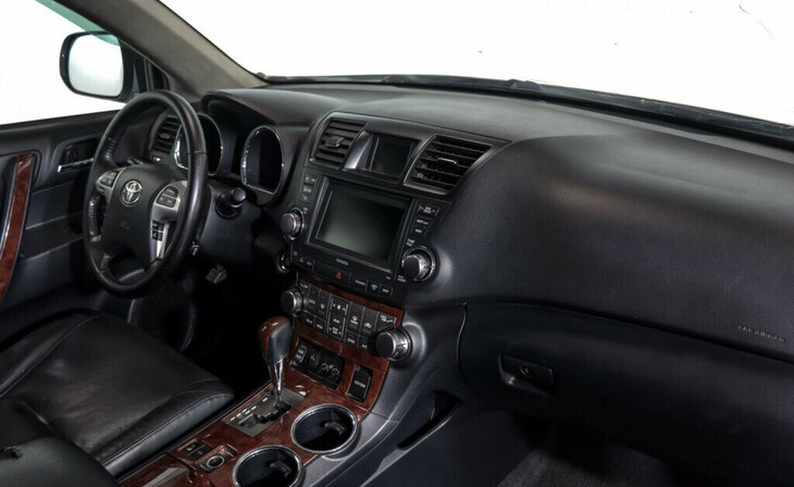Toyota Highlander - Фото 6