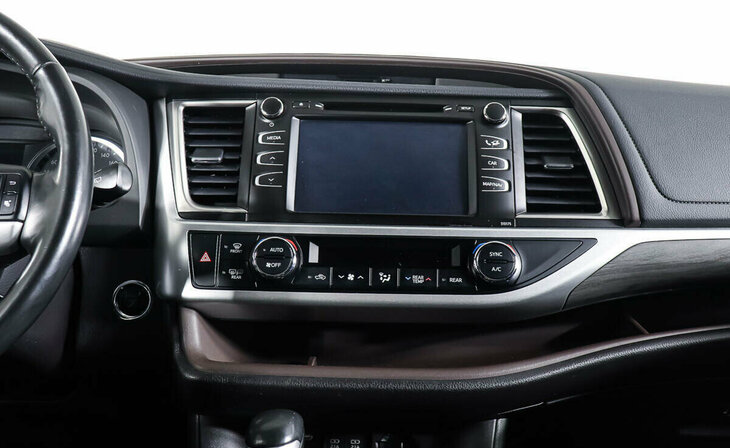Toyota Highlander - Фото 12