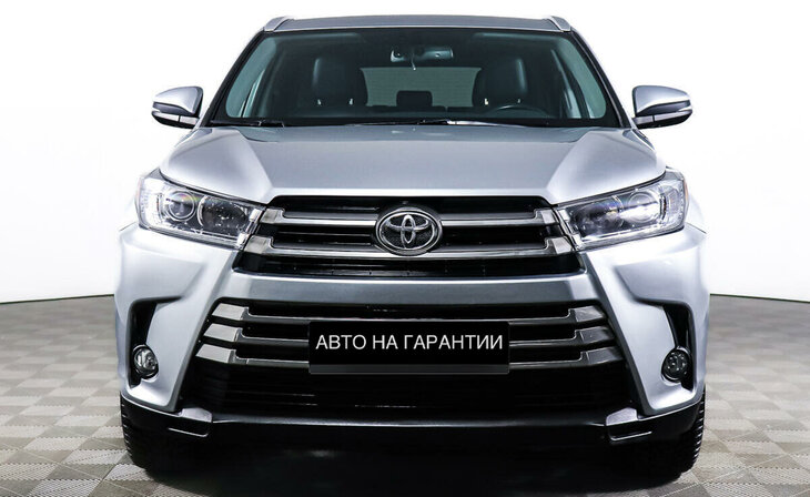 Toyota Highlander - Фото 1