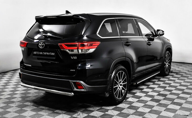 Toyota Highlander - Фото 2