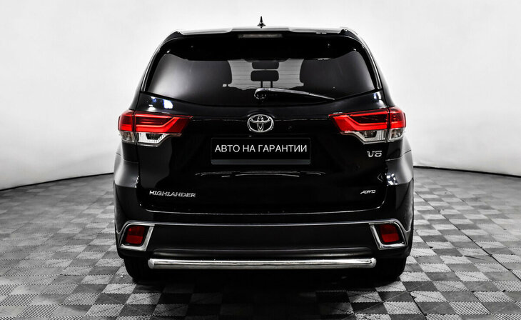 Toyota Highlander - Фото 3