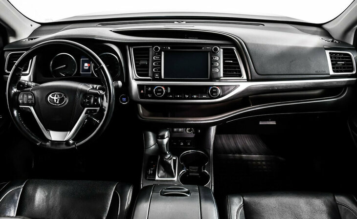 Toyota Highlander - Фото 6