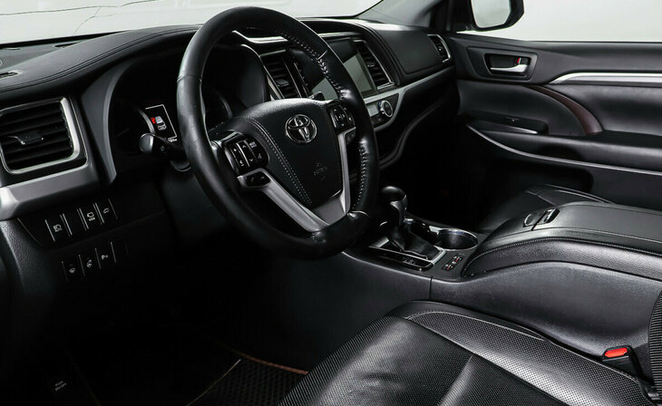 Toyota Highlander - Фото 9