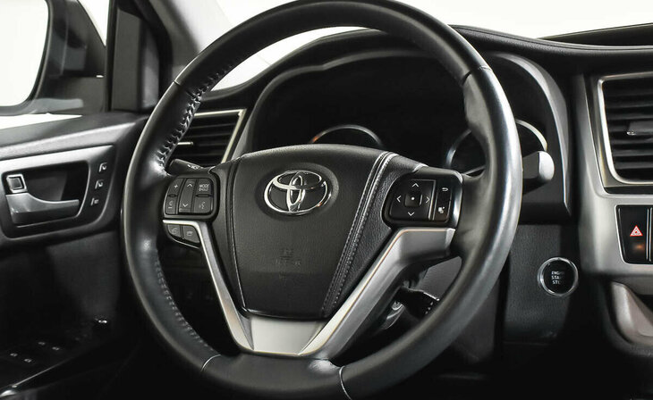 Toyota Highlander - Фото 8