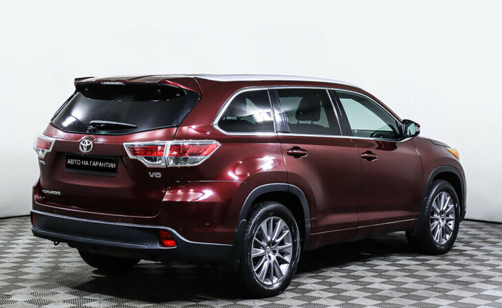 Toyota Highlander - Фото 2