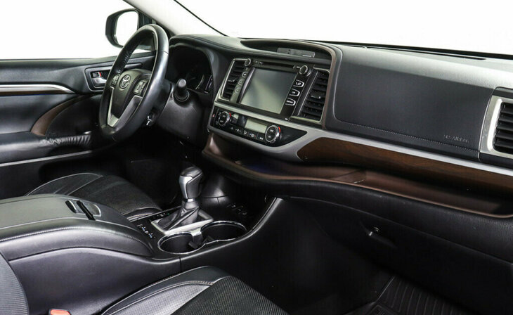 Toyota Highlander - Фото 5