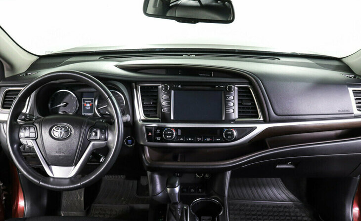 Toyota Highlander - Фото 6