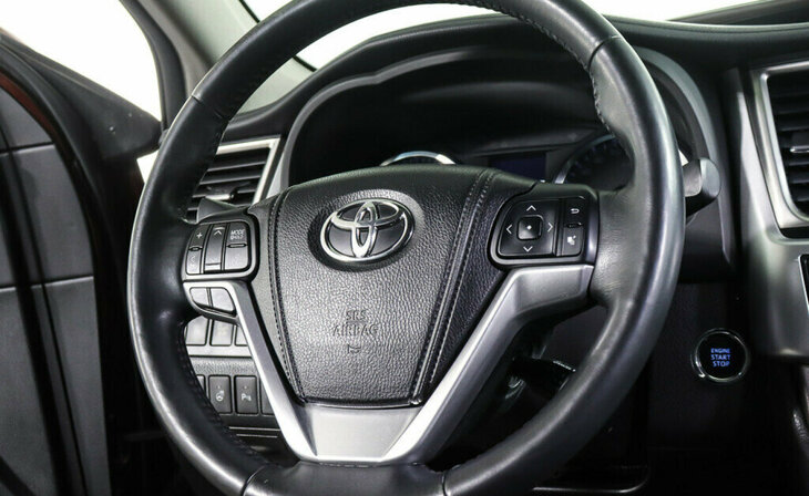 Toyota Highlander - Фото 8