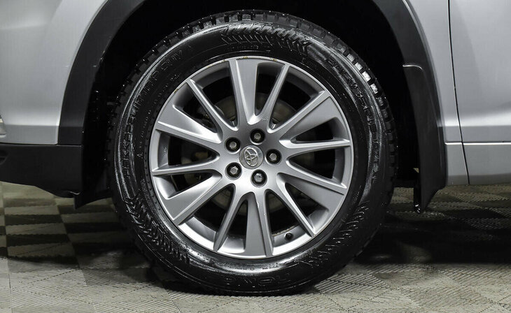 Toyota Highlander - Фото 6