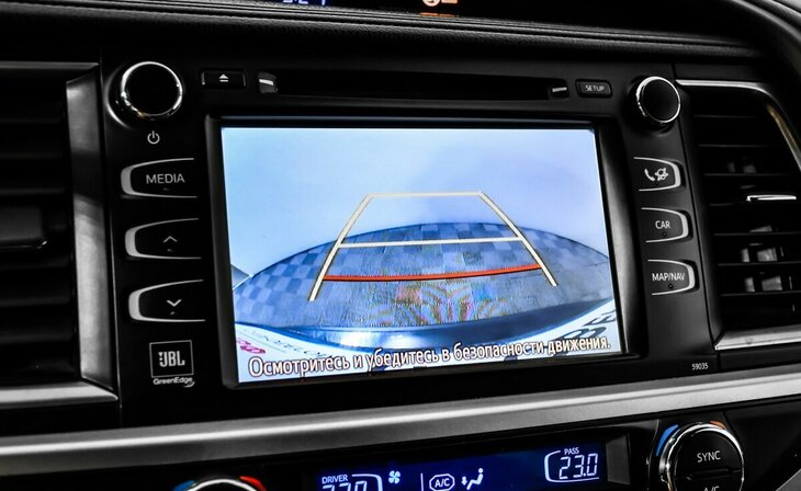 Toyota Highlander - Фото 9
