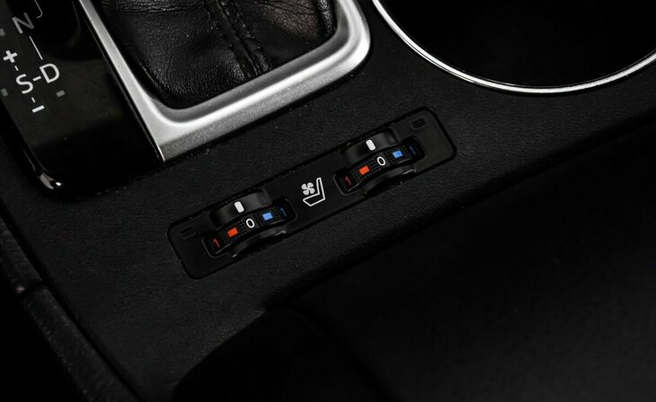 Toyota Highlander - Фото 10