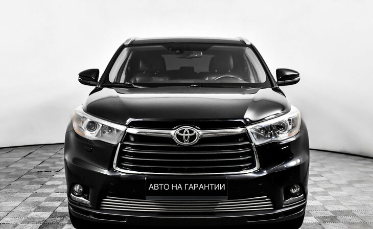 Toyota Highlander - Фото 1