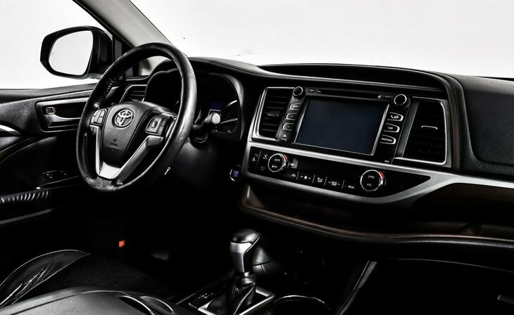 Toyota Highlander - Фото 6