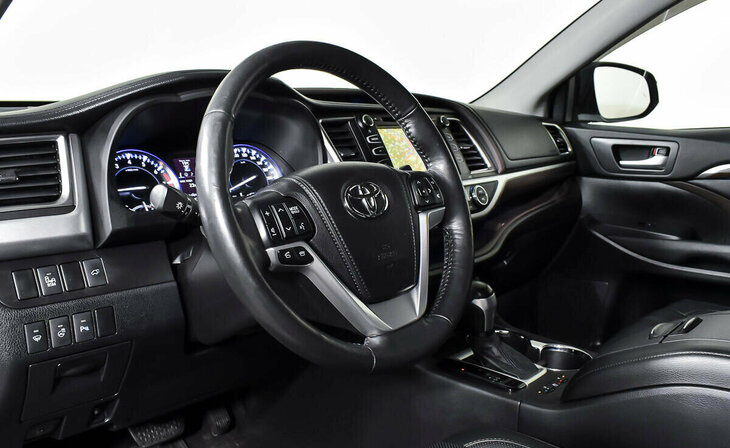 Toyota Highlander - Фото 9