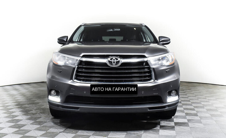 Toyota Highlander - Фото 1