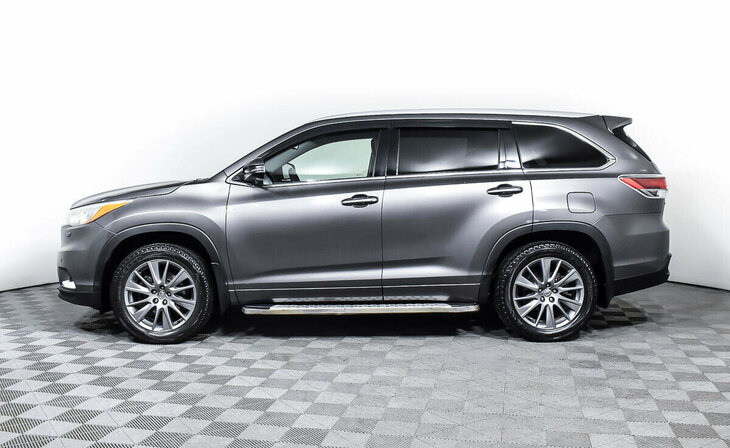 Toyota Highlander - Фото 2