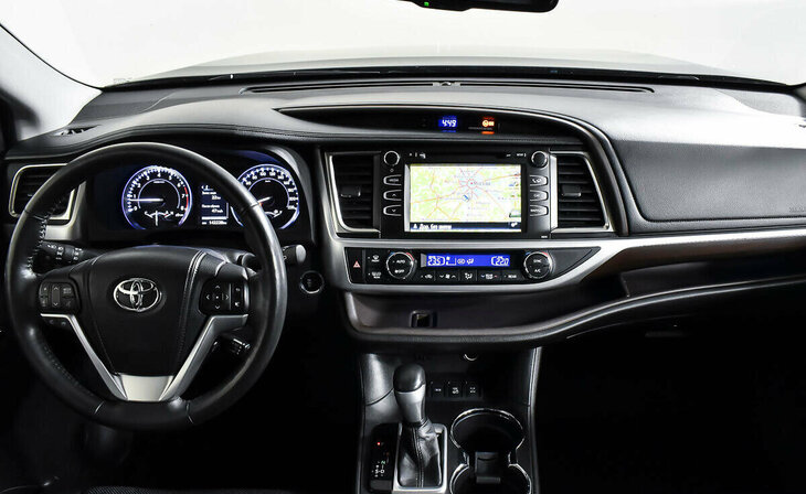 Toyota Highlander - Фото 8