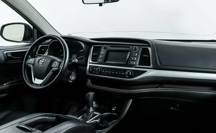 Toyota Highlander - Фото 4