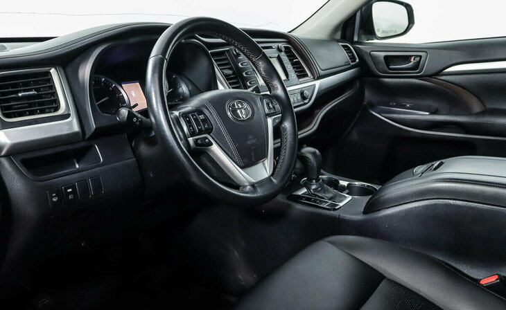 Toyota Highlander - Фото 6