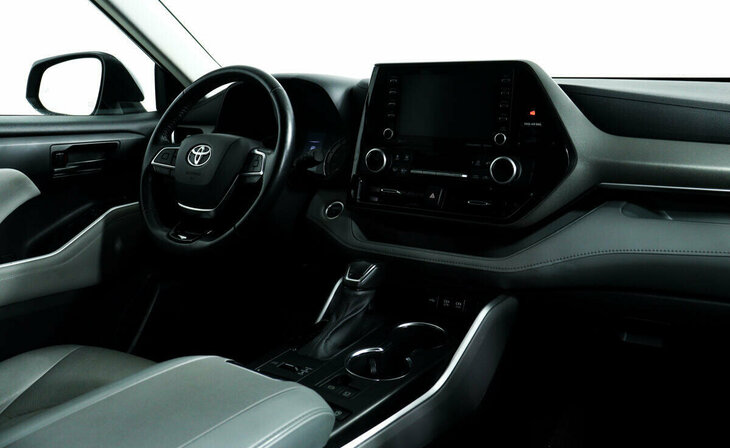 Toyota Highlander - Фото 8