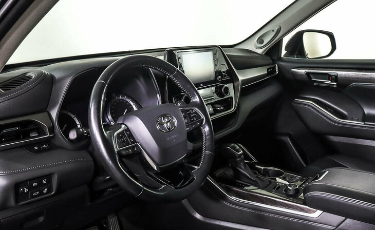 Toyota Highlander - Фото 8