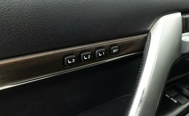 Toyota Land Cruiser - Фото 17