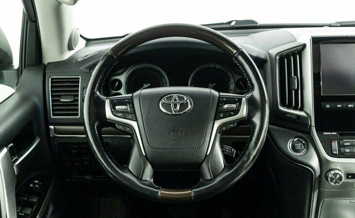Toyota Land Cruiser - Фото 7
