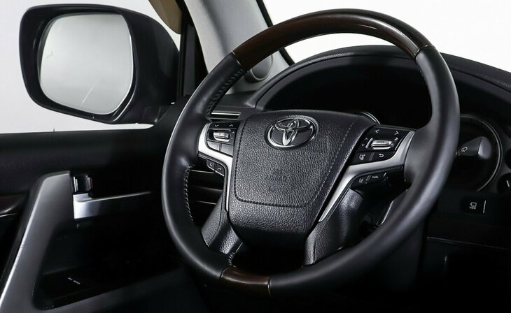 Toyota Land Cruiser - Фото 11