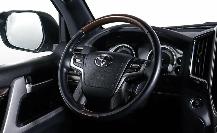 Toyota Land Cruiser - Фото 11