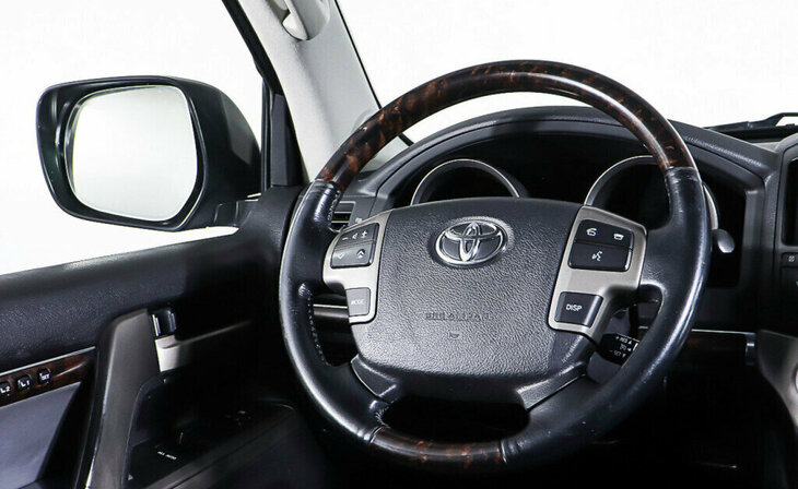 Toyota Land Cruiser - Фото 11