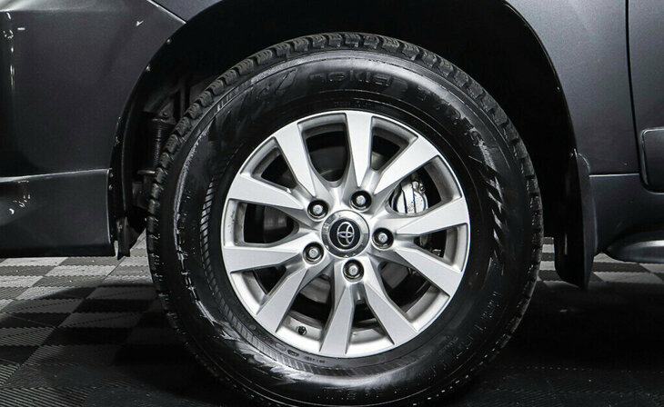 Toyota Land Cruiser - Фото 7