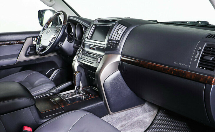 Toyota Land Cruiser - Фото 8