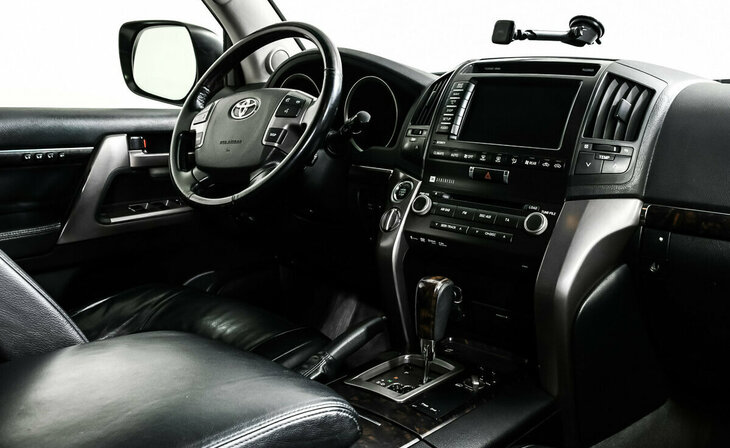 Toyota Land Cruiser - Фото 5