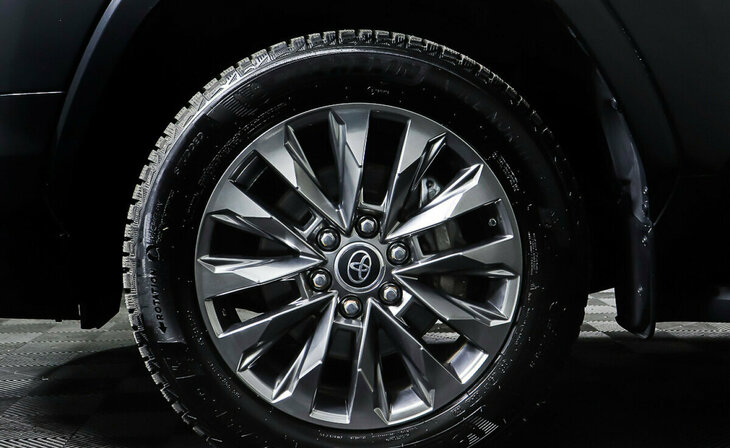 Toyota Land Cruiser - Фото 8