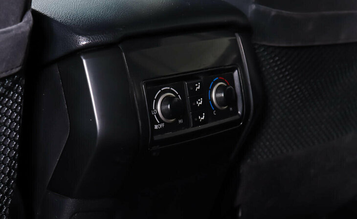 Toyota Land Cruiser Prado - Фото 16