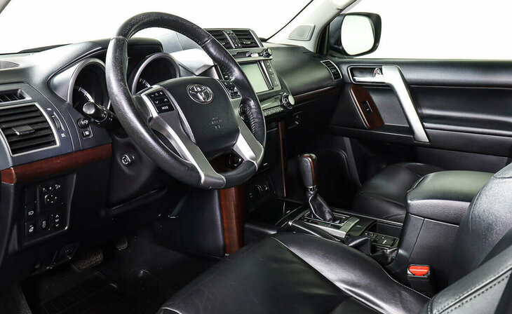 Toyota Land Cruiser Prado - Фото 8