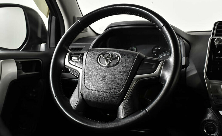 Toyota Land Cruiser Prado - Фото 12