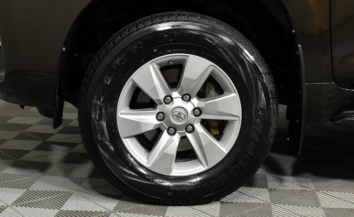 Toyota Land Cruiser Prado - Фото 8