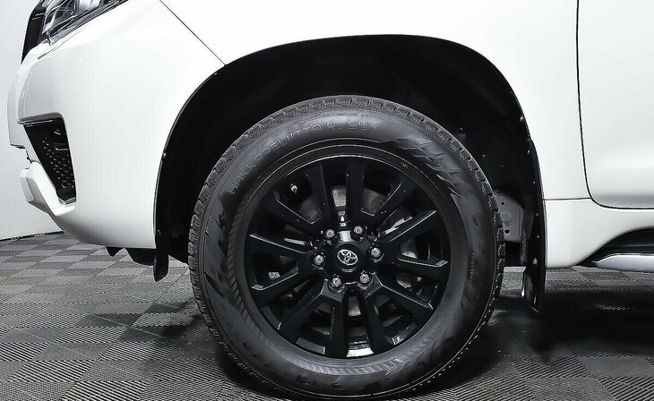 Toyota Land Cruiser Prado - Фото 7