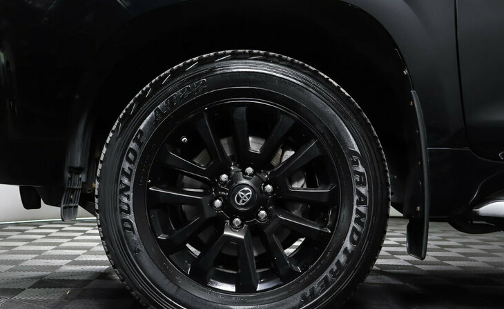 Toyota Land Cruiser Prado - Фото 7