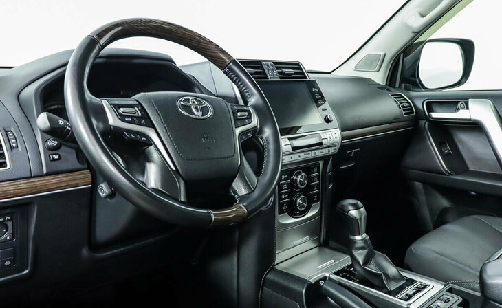 Toyota Land Cruiser Prado - Фото 6