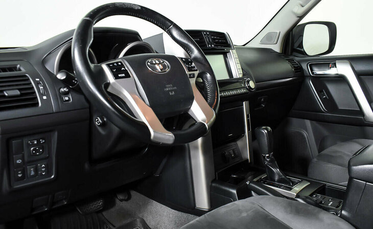 Toyota Land Cruiser Prado - Фото 10