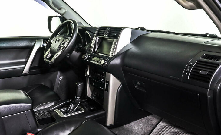 Toyota Land Cruiser Prado - Фото 6
