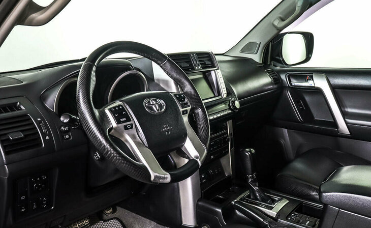 Toyota Land Cruiser Prado - Фото 8