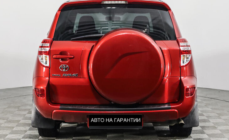 Toyota RAV4 - Фото 5