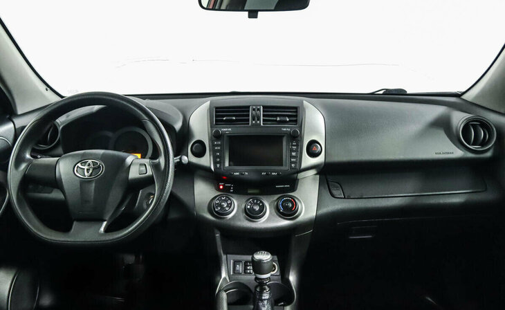 Toyota RAV4 - Фото 7