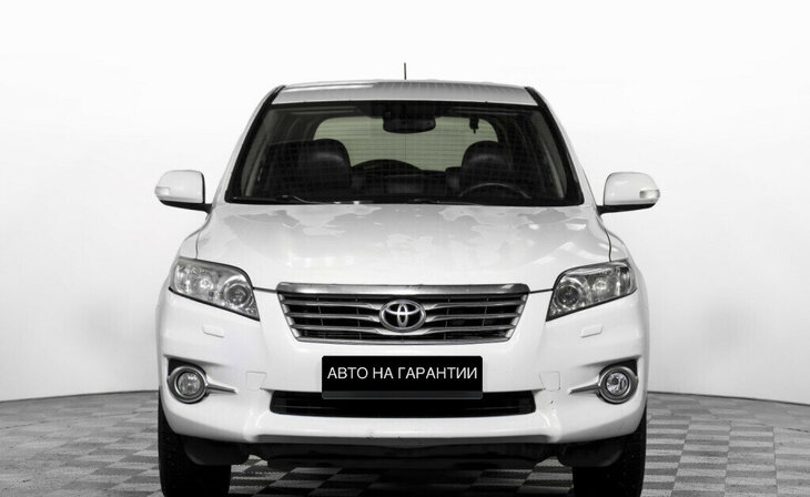 Toyota RAV4 - Фото 1